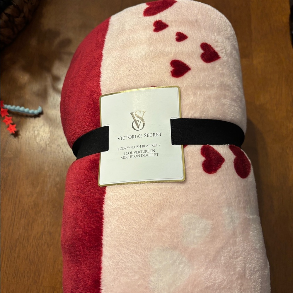 Victoria's Secret Pink & Red Plush Heart Throw Blanket